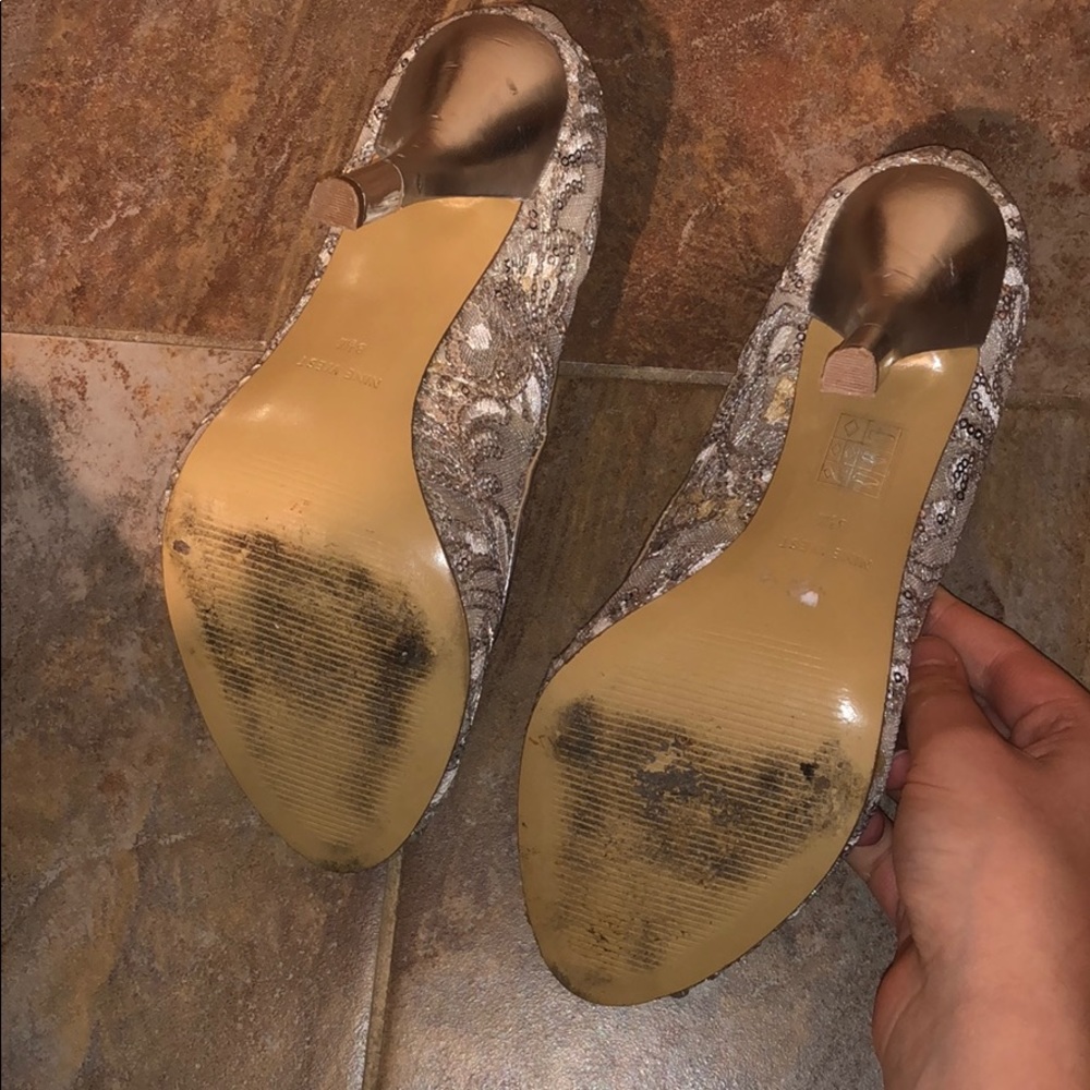 Nine West Silver Heels - Picture 5 of 6